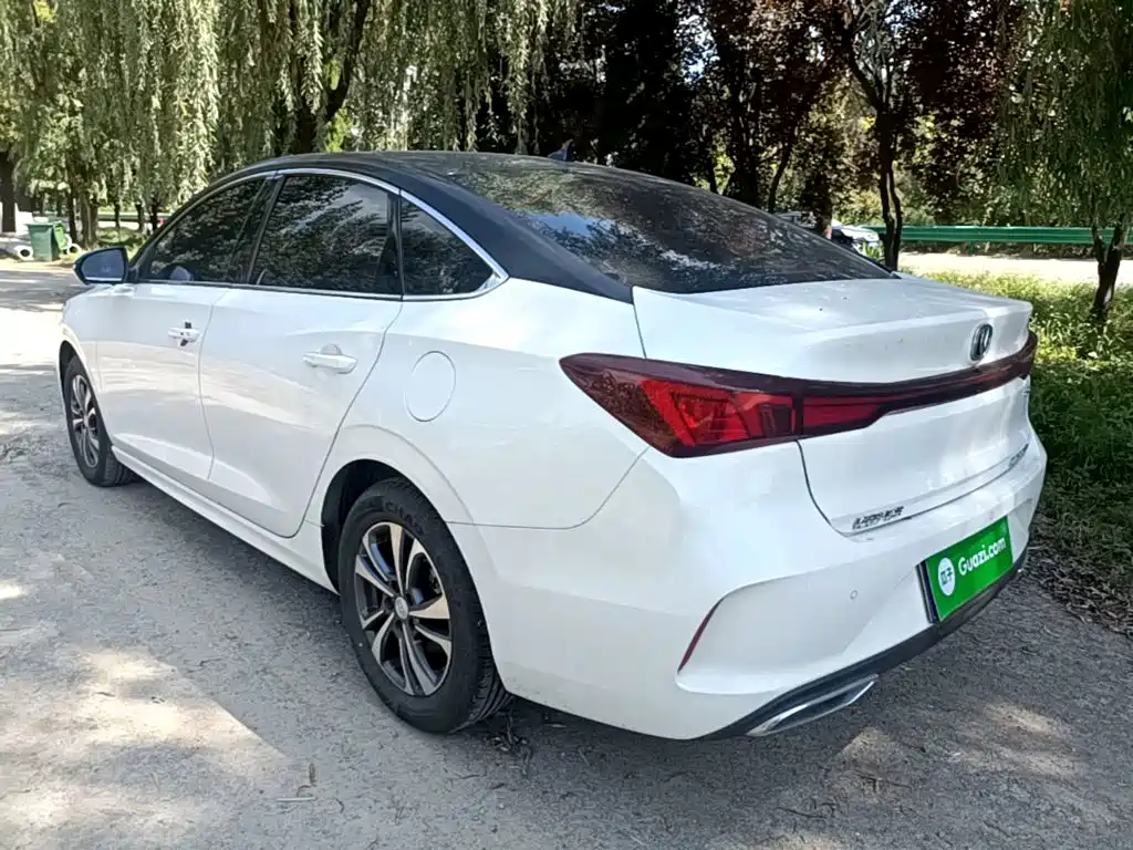 Changan Eado — миниатюра 5
