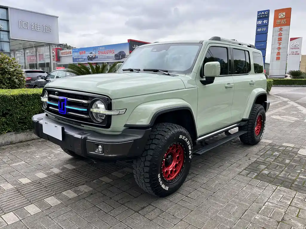 Купить Tank Tank 300