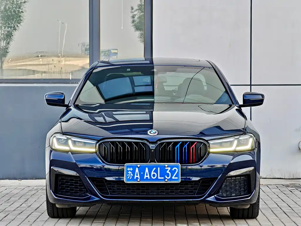 BMW 5 Series (Import) 540i Elegant Edition M Sport Package, фото 2