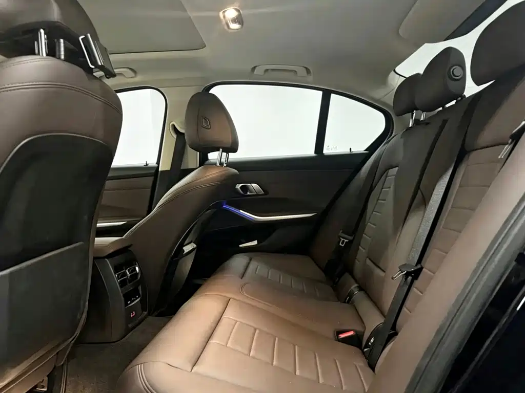 BMW 3 Series — миниатюра 8
