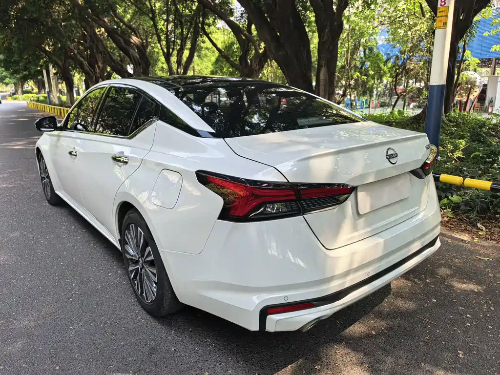Nissan Teana — миниатюра 5