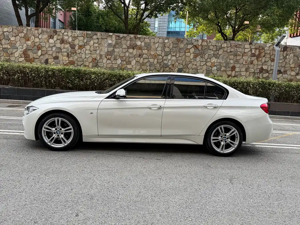 BMW 3 Series — миниатюра 16