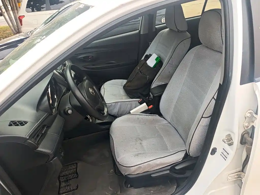 Toyota Yaris L — миниатюра 15
