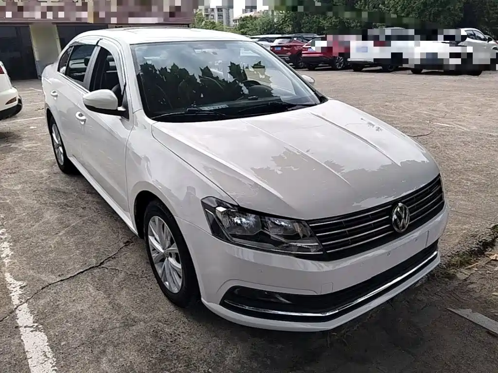 Volkswagen Lavida — миниатюра 4
