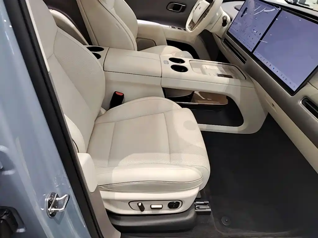 Li Auto Идеальный I8 — миниатюра 25