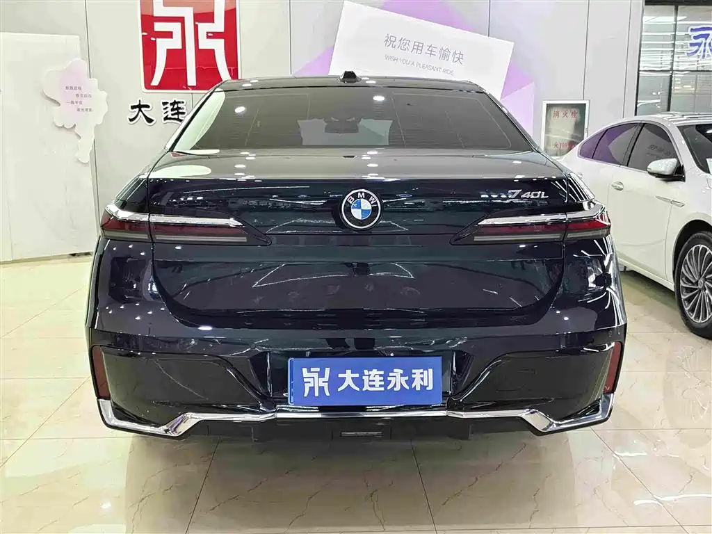 BMW 7 Series 7 2023 740Li Lead M Sport