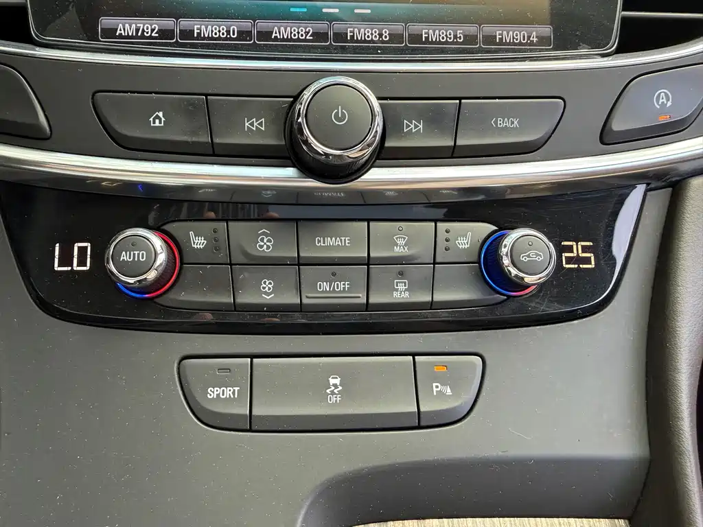 Buick LaCrosse — миниатюра 14