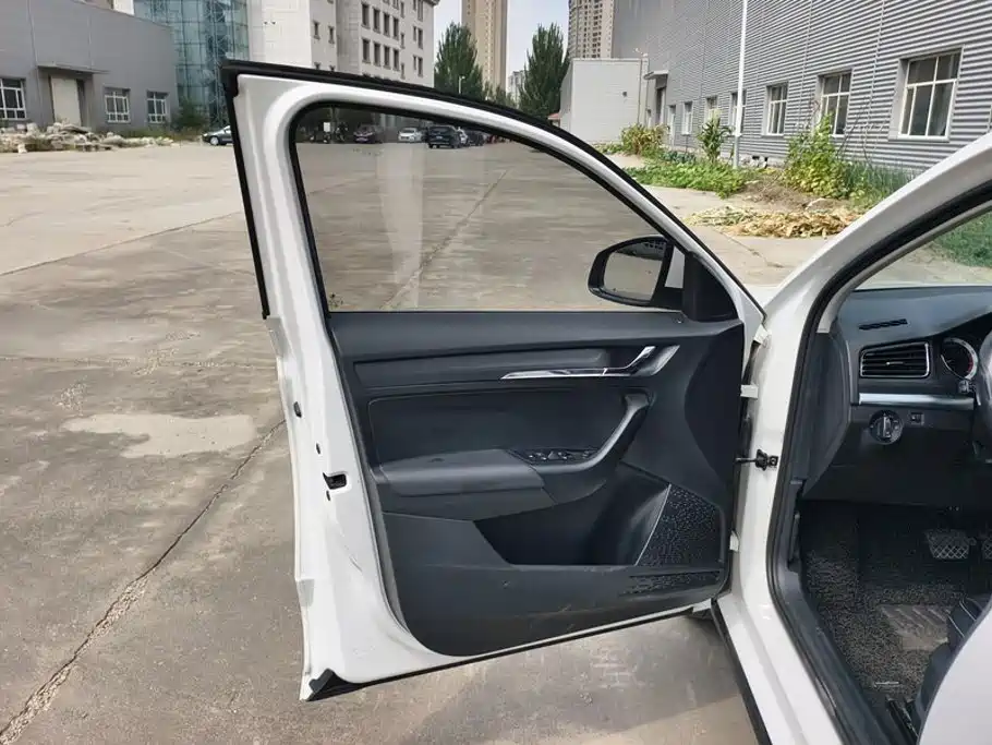 Skoda Kamiq — миниатюра 7