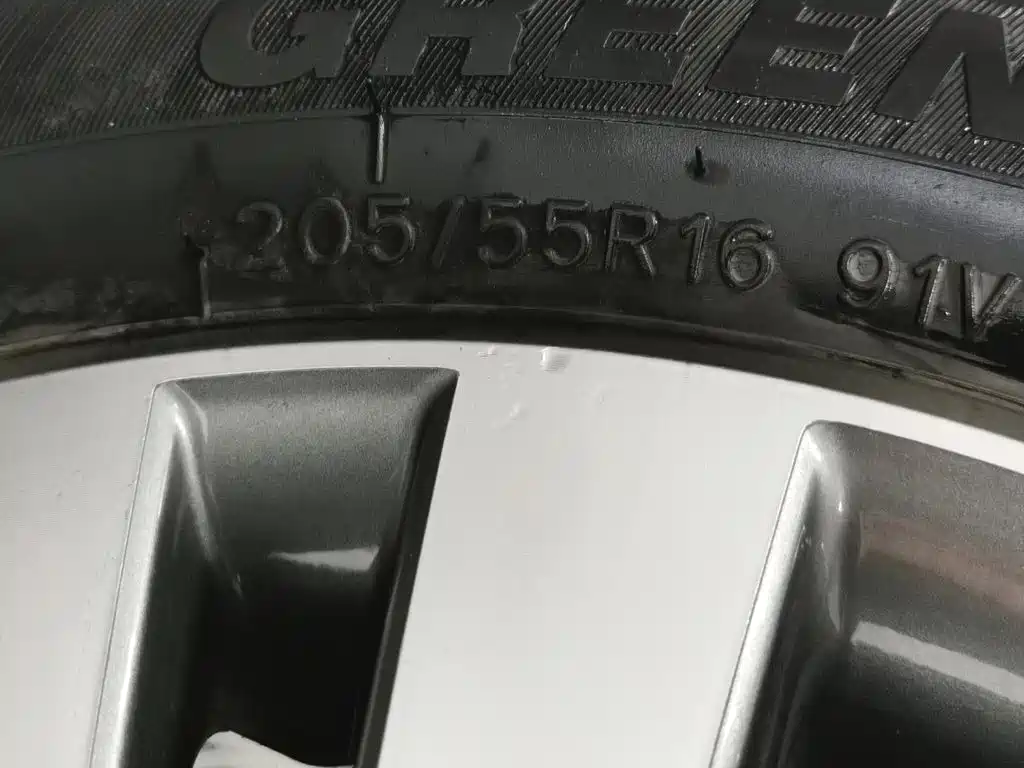 Geely Emgrand — миниатюра 24