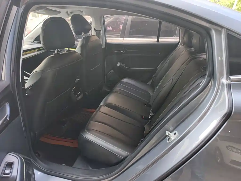 Roewe i5 — миниатюра 17