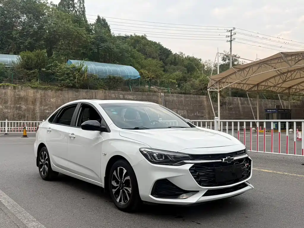 Chevrolet Monza — миниатюра 2