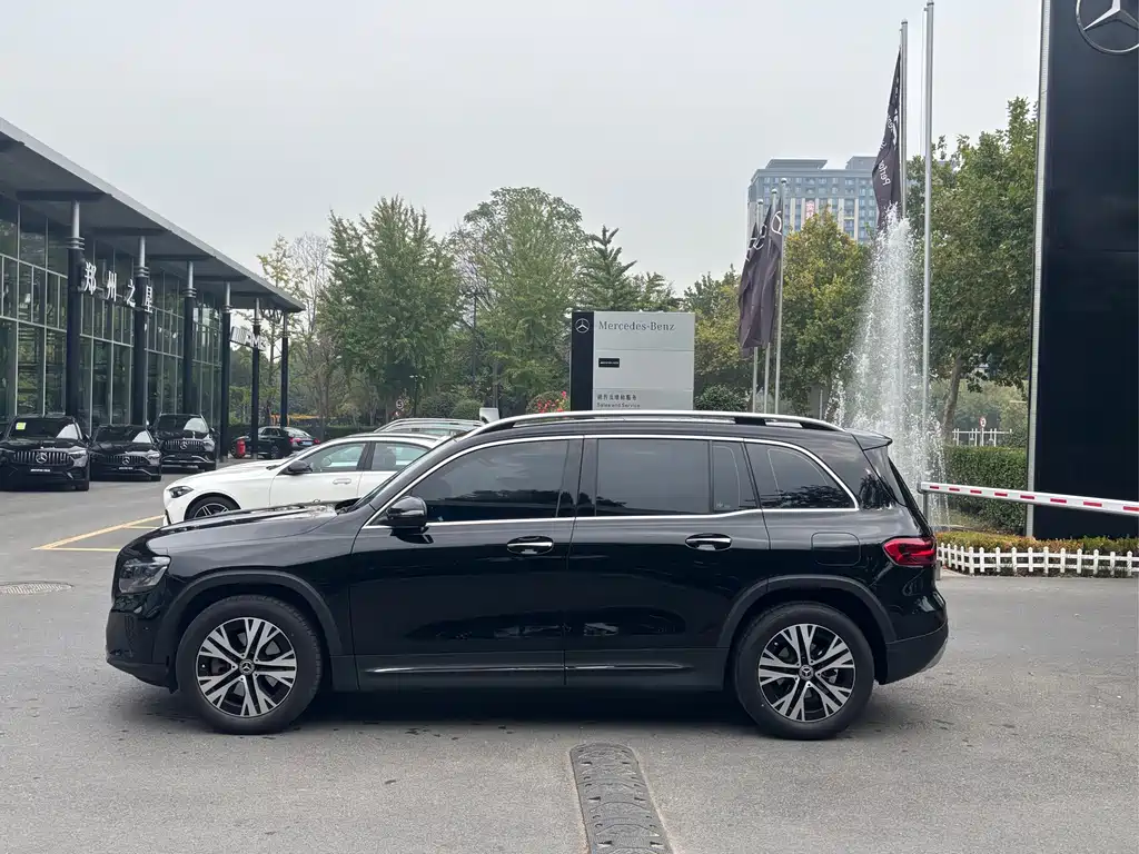 Mercedes-Benz GLB — миниатюра 3