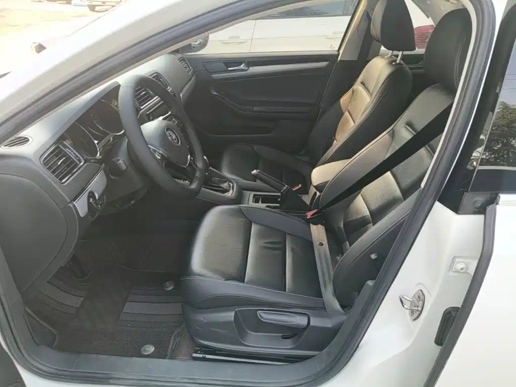 Volkswagen Sagitar — миниатюра 15