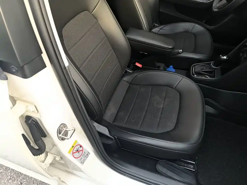 Skoda Rapid Spaceback — миниатюра 25