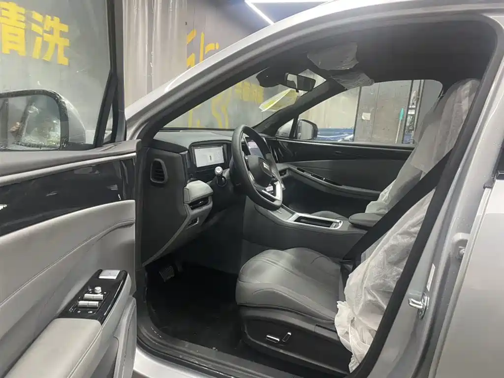 Geely Galaxy Galaxy L7 L7 2025 EM-i 115km