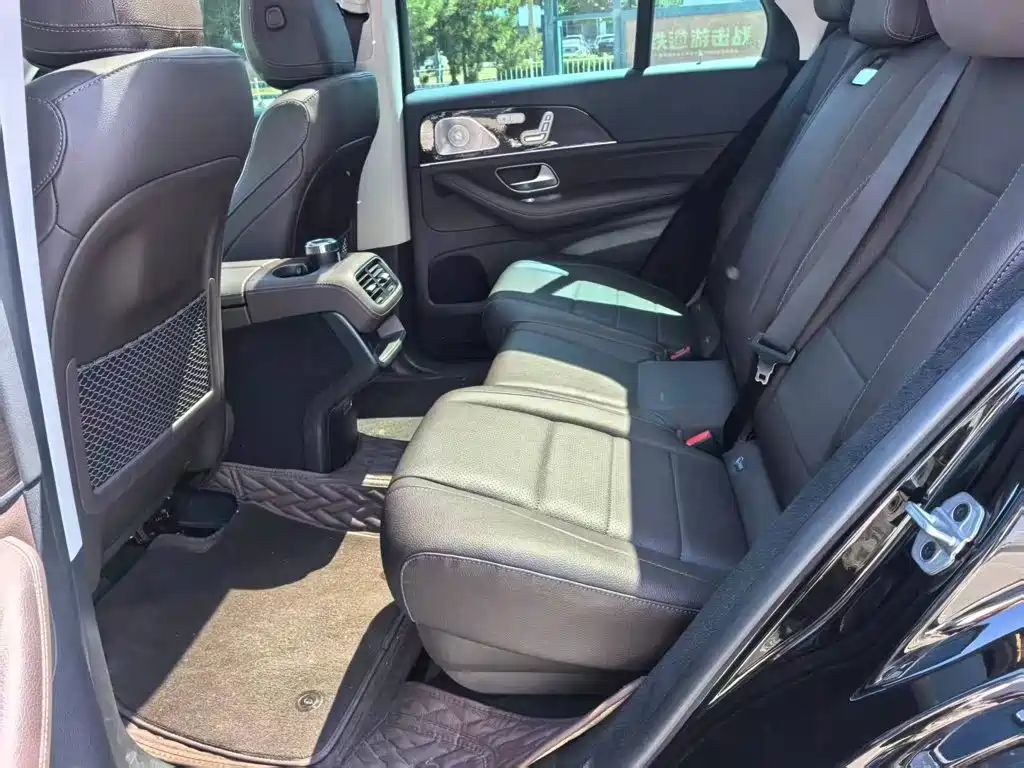 Mercedes-Benz GLE (Import) — миниатюра 11