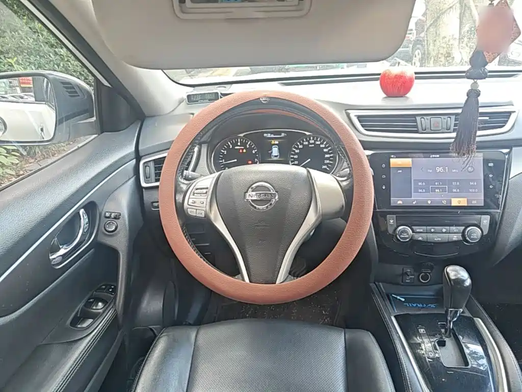 Nissan X-Trail — миниатюра 11