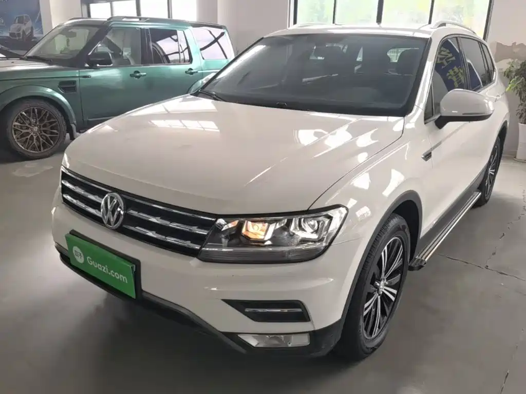 Volkswagen Tiguan L — миниатюра 2