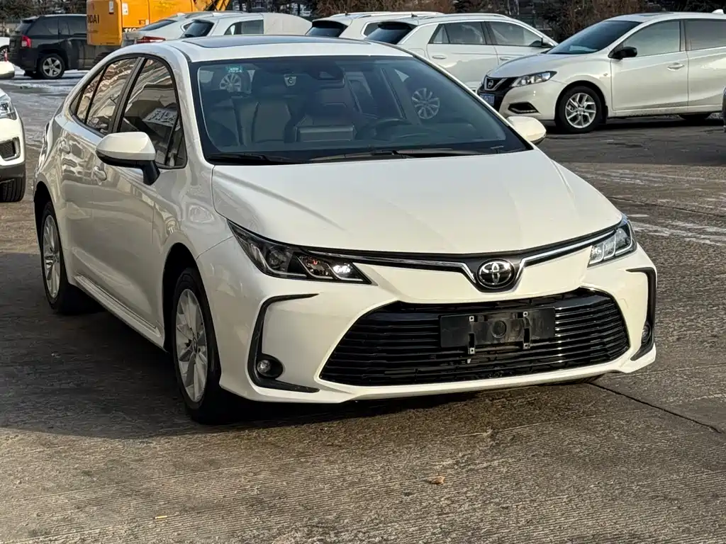 TOYOTA COROLLA