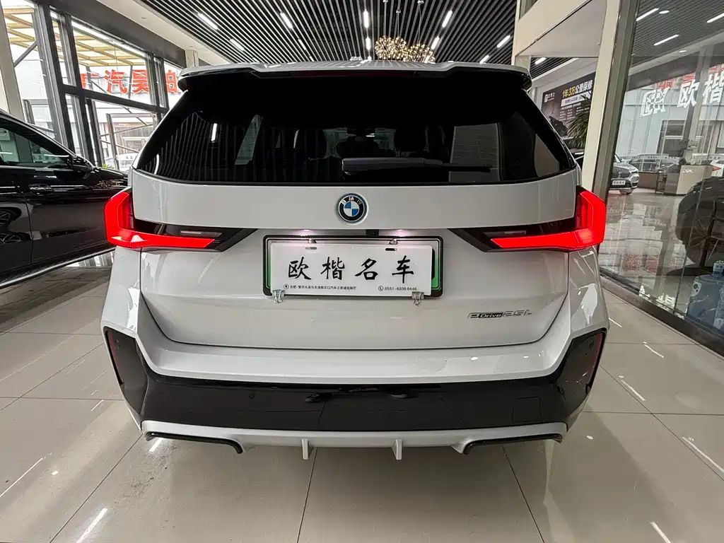 BMW iX1 2025 eDrive25L M Sport