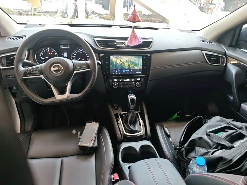 Nissan Qashqai — миниатюра 10