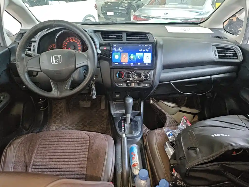 Honda Fit — миниатюра 10