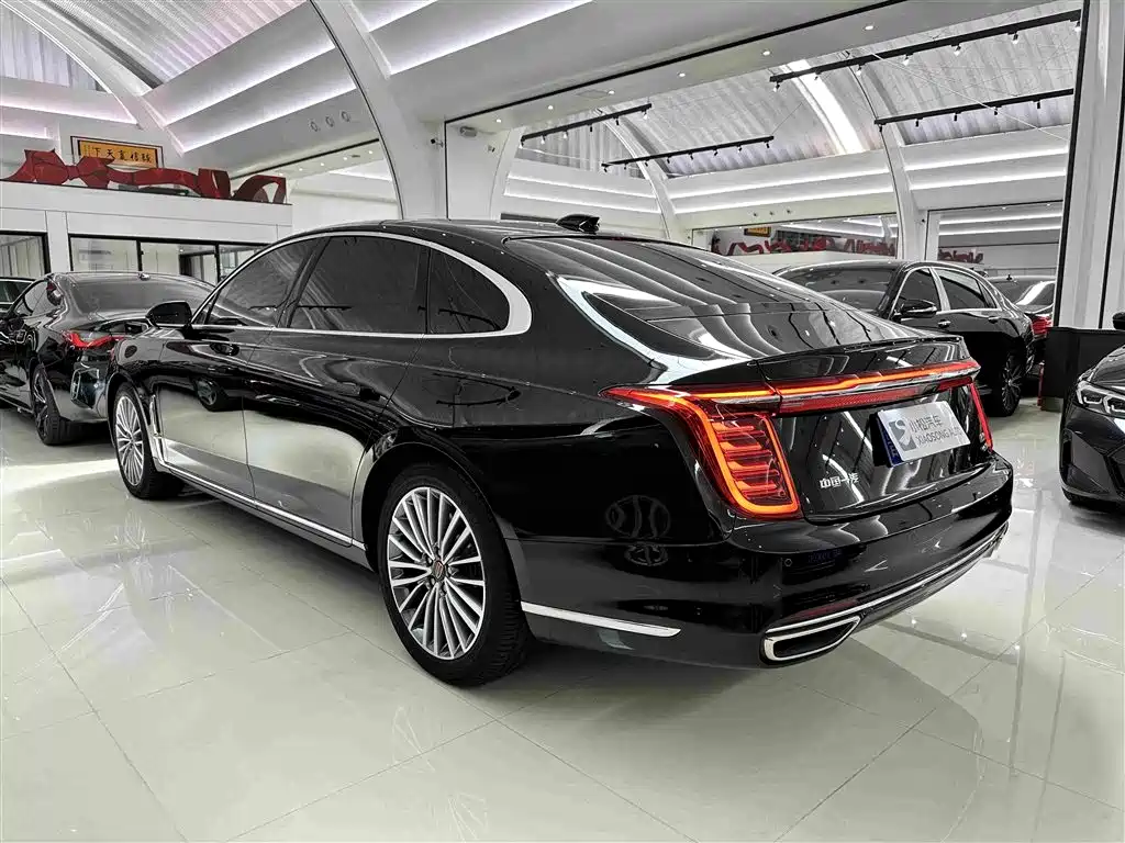Hongqi H9 2022 2.0T