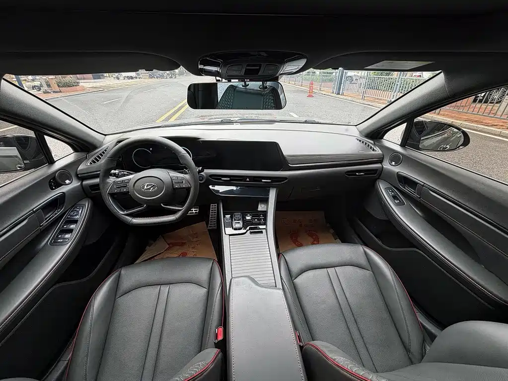 Hyundai Sonata — миниатюра 5