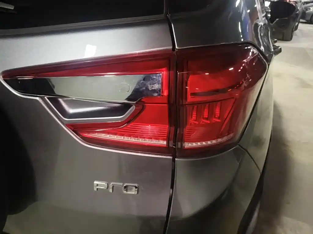 BYD Yuan Pro — миниатюра 8