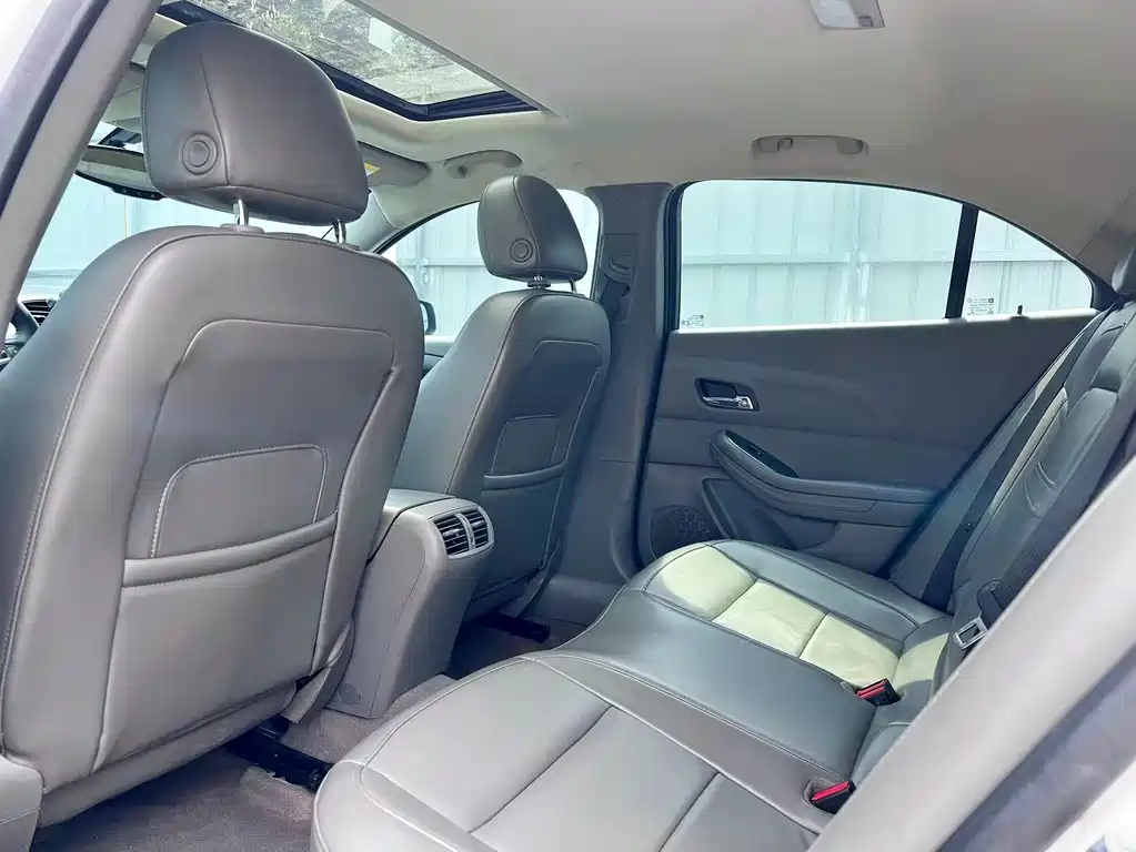 Chevrolet Malibu — миниатюра 10