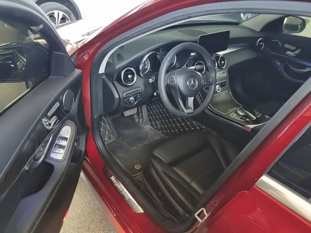 Mercedes-Benz C-Class — миниатюра 16