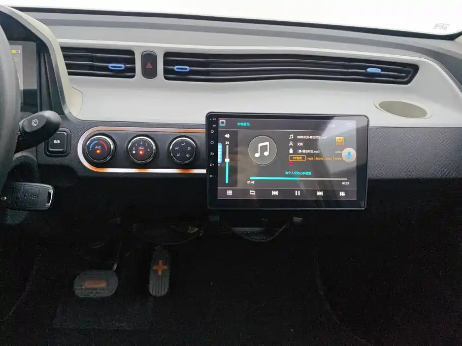Wuling MINIEV — миниатюра 13