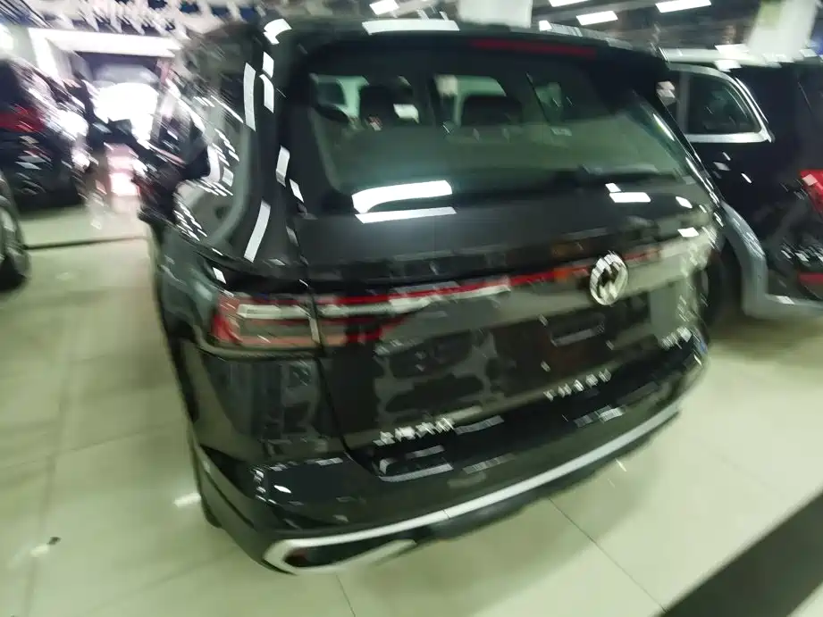 Volkswagen Tharu — миниатюра 5