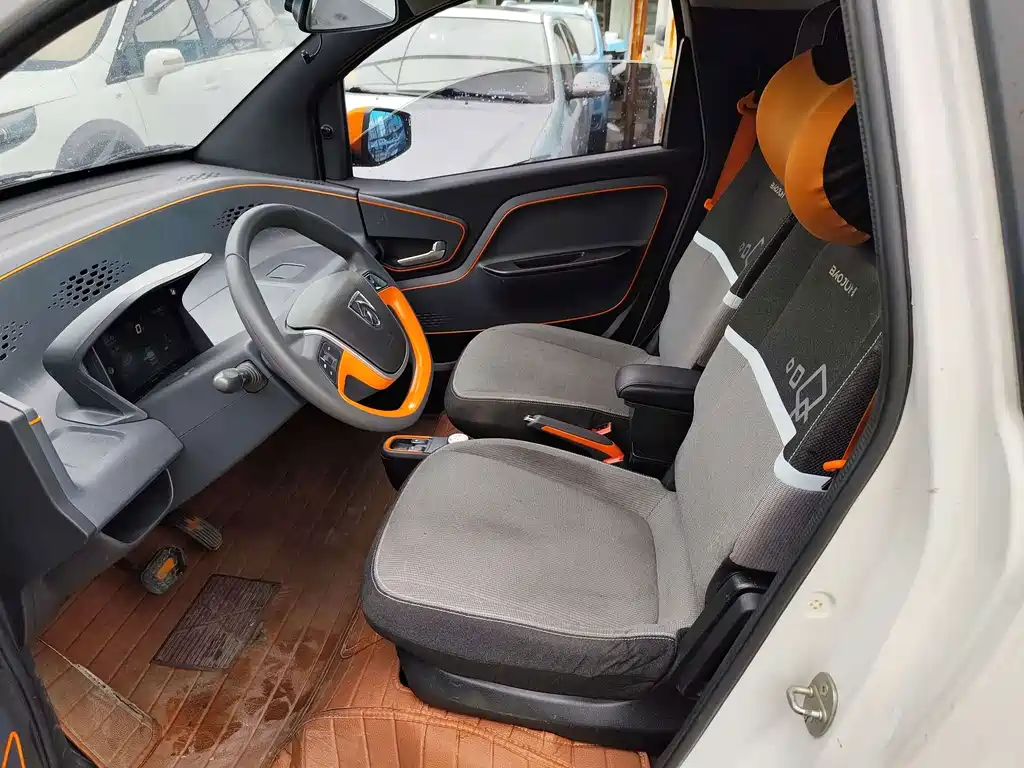 Baojun E100 — миниатюра 5