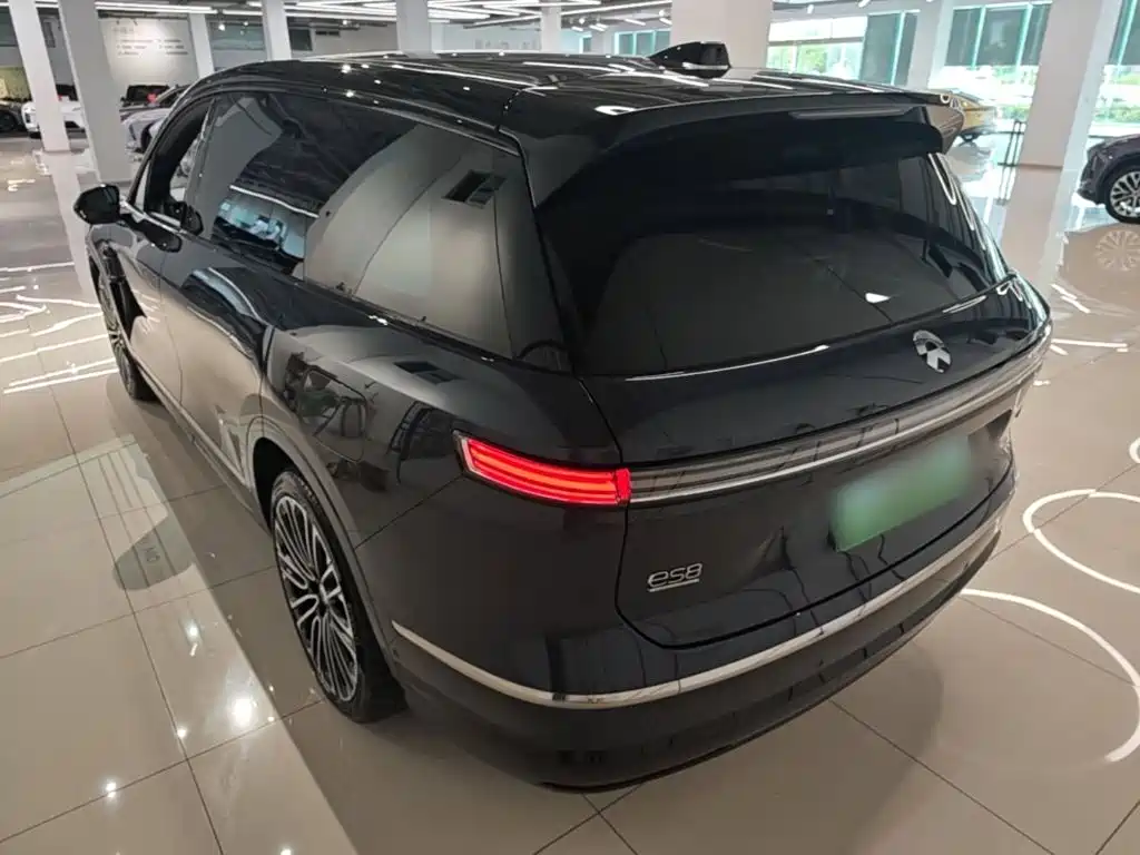 NIO ES8 — миниатюра 5