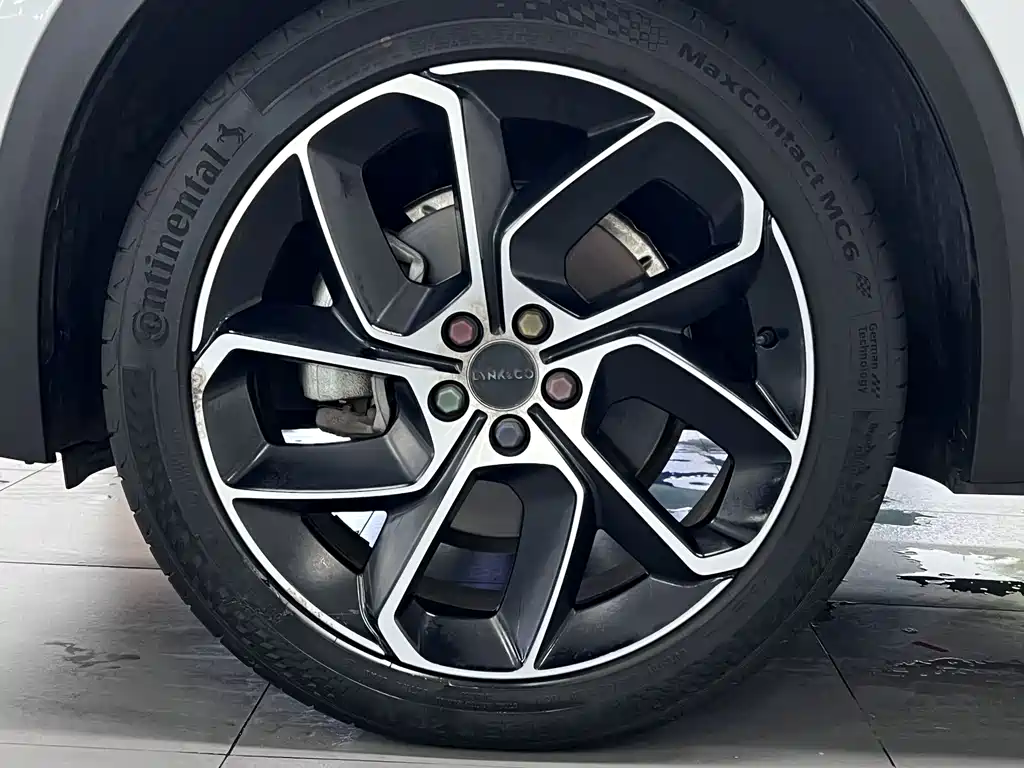 Lynk & Co 05 — миниатюра 12