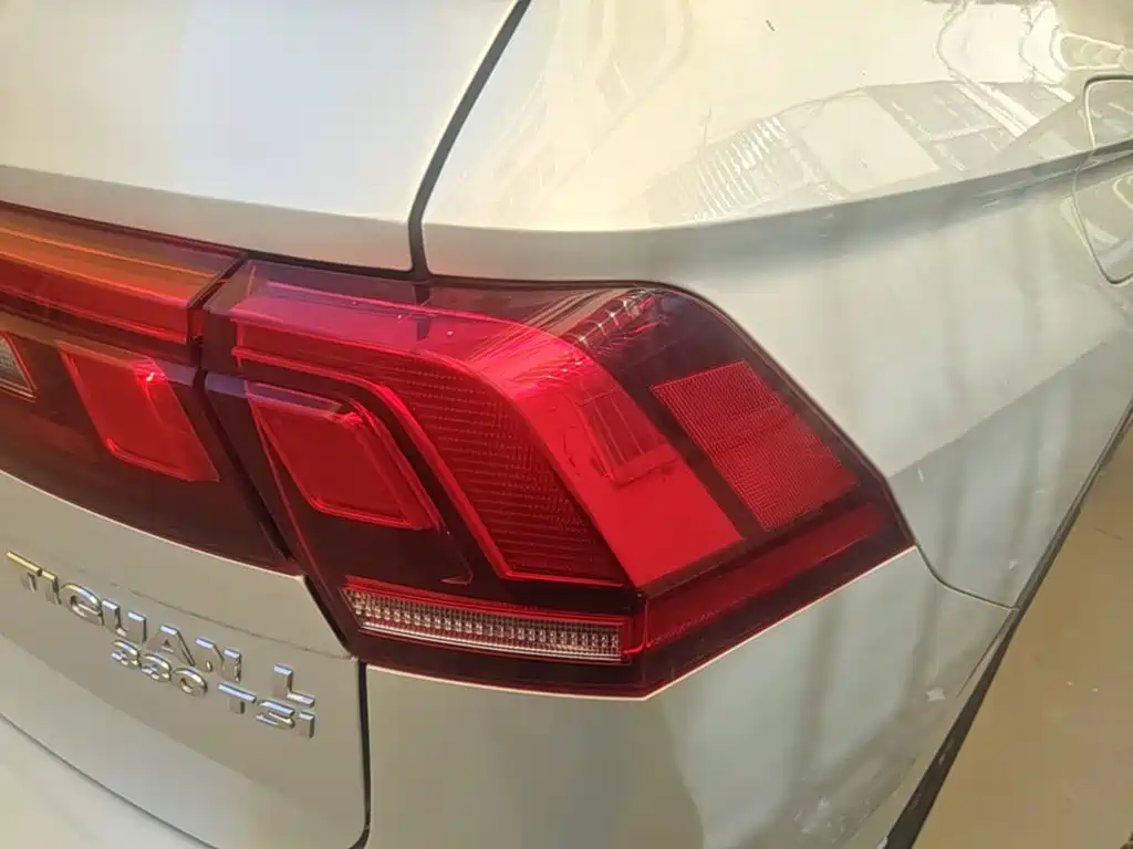 Volkswagen Tiguan L — миниатюра 8