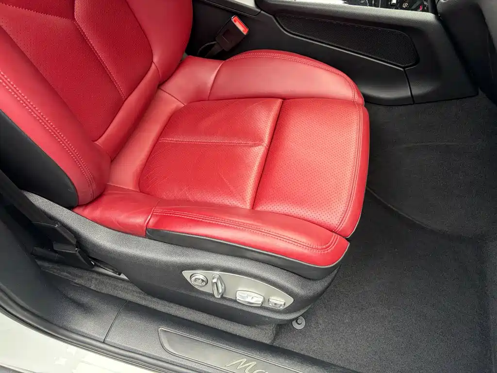 Porsche Macan — миниатюра 10