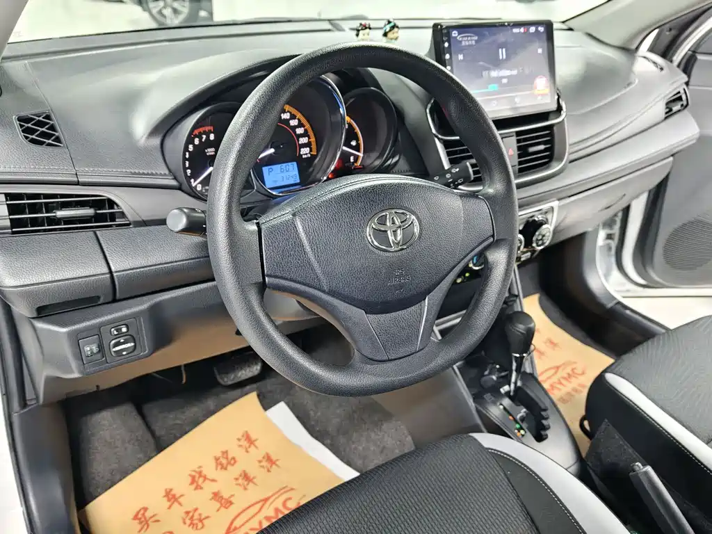 Toyota Yaris L — миниатюра 14