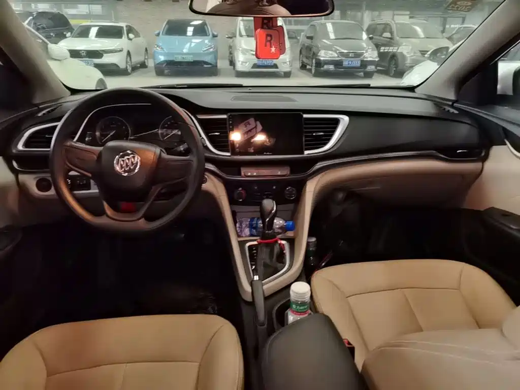 Buick Excelle — миниатюра 10