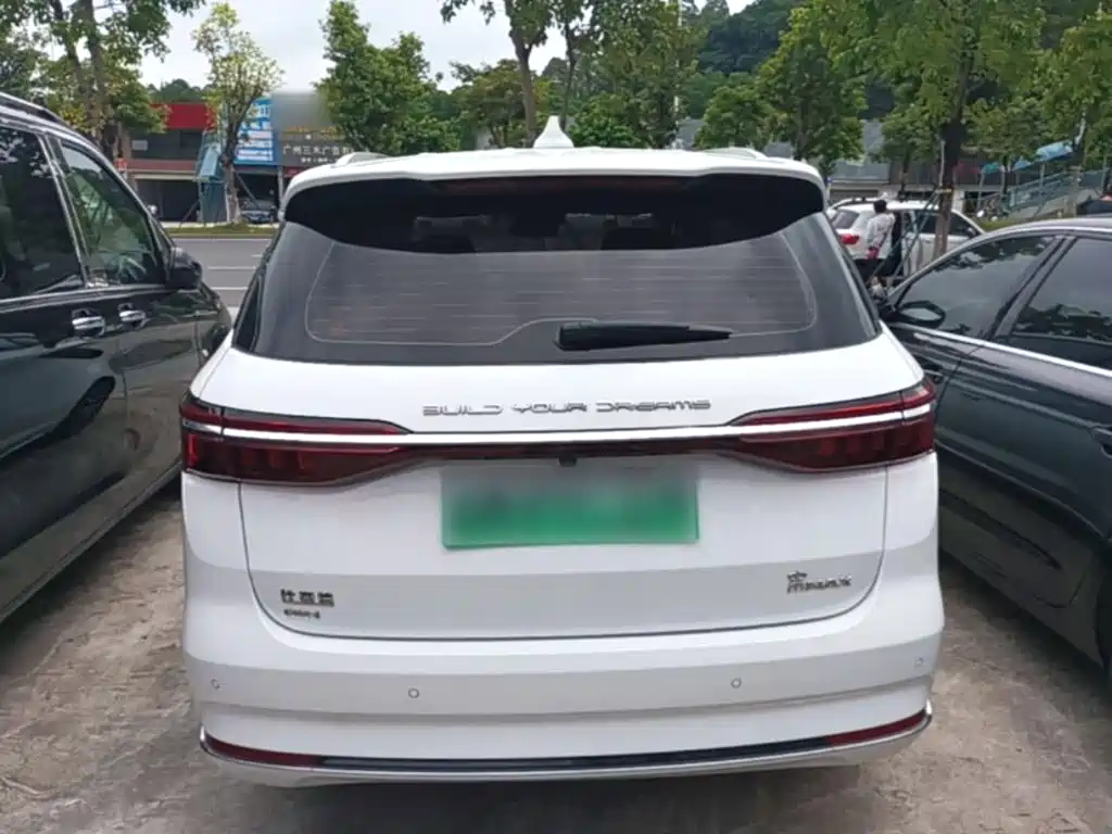 BYD MAX New Energy — миниатюра 6