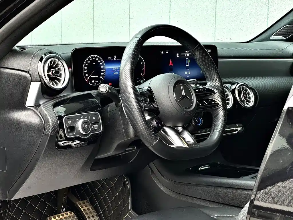 Mercedes-Benz A-Class AMG — миниатюра 6