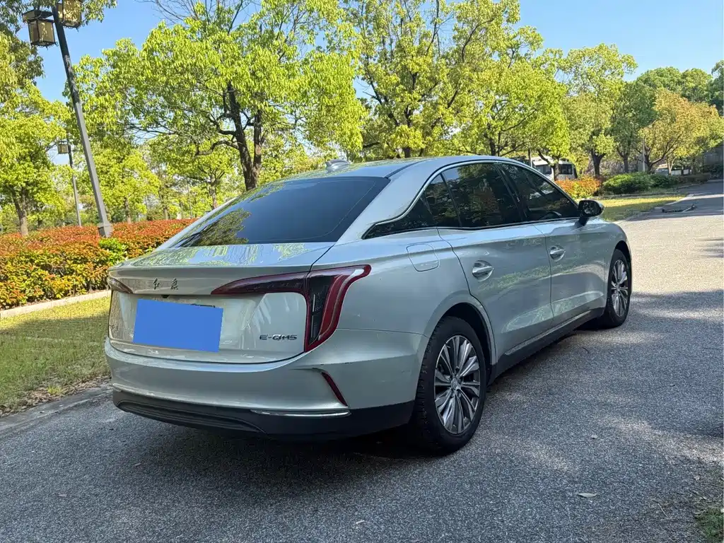 Hongqi Hongqi E-QM5 — миниатюра 6