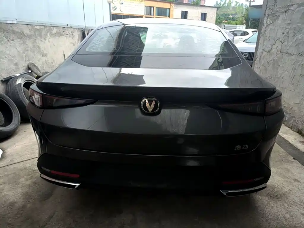 Changan Eado — миниатюра 6