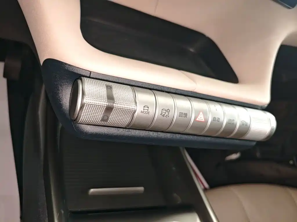 BYD Dolphin — миниатюра 14