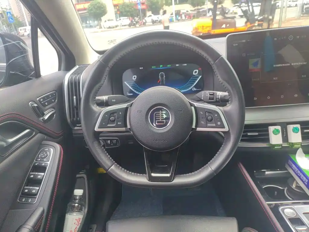 BYD Tang New Energy — миниатюра 11