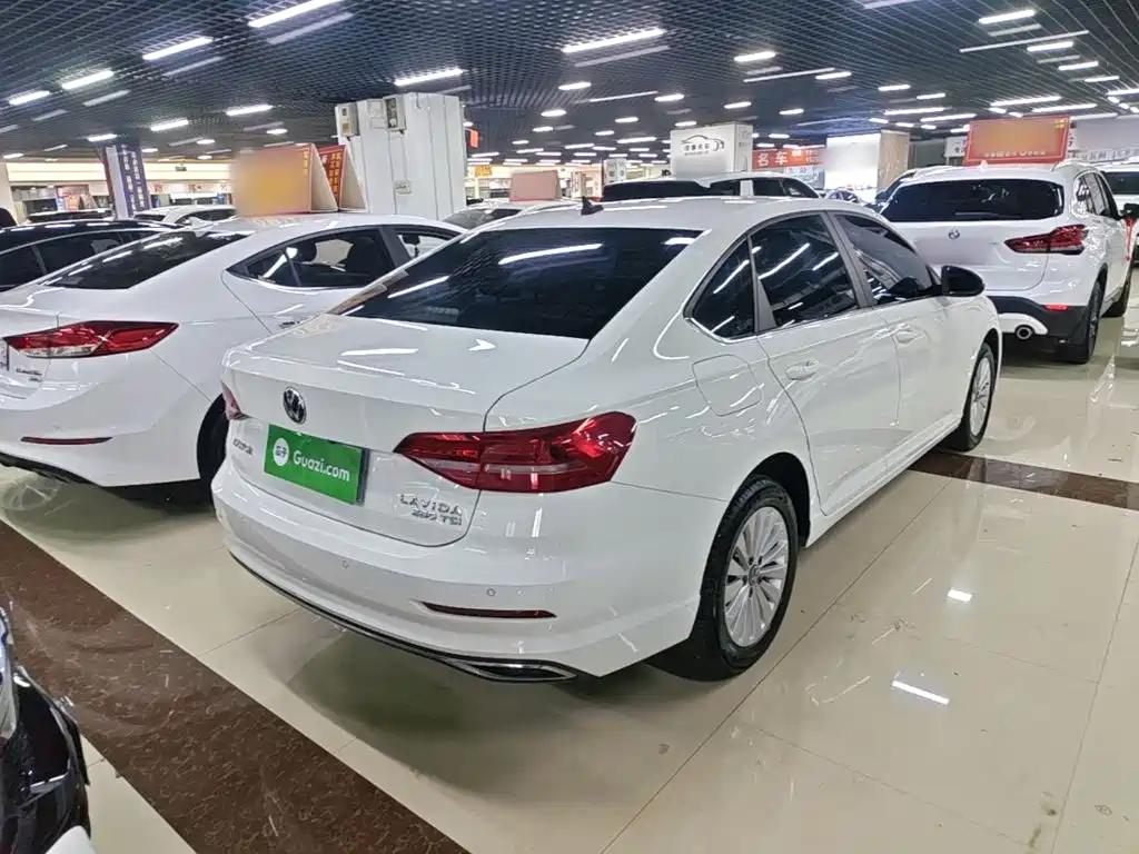 Volkswagen Lavida — миниатюра 7