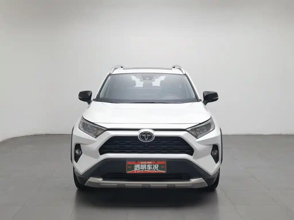 Toyota RAV4 — миниатюра 3