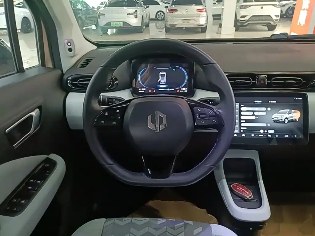 Leapmotor Leapmotor T03 — миниатюра 11