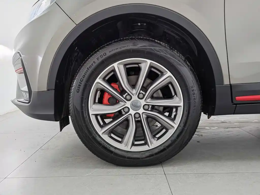 Geely Boyue — миниатюра 17